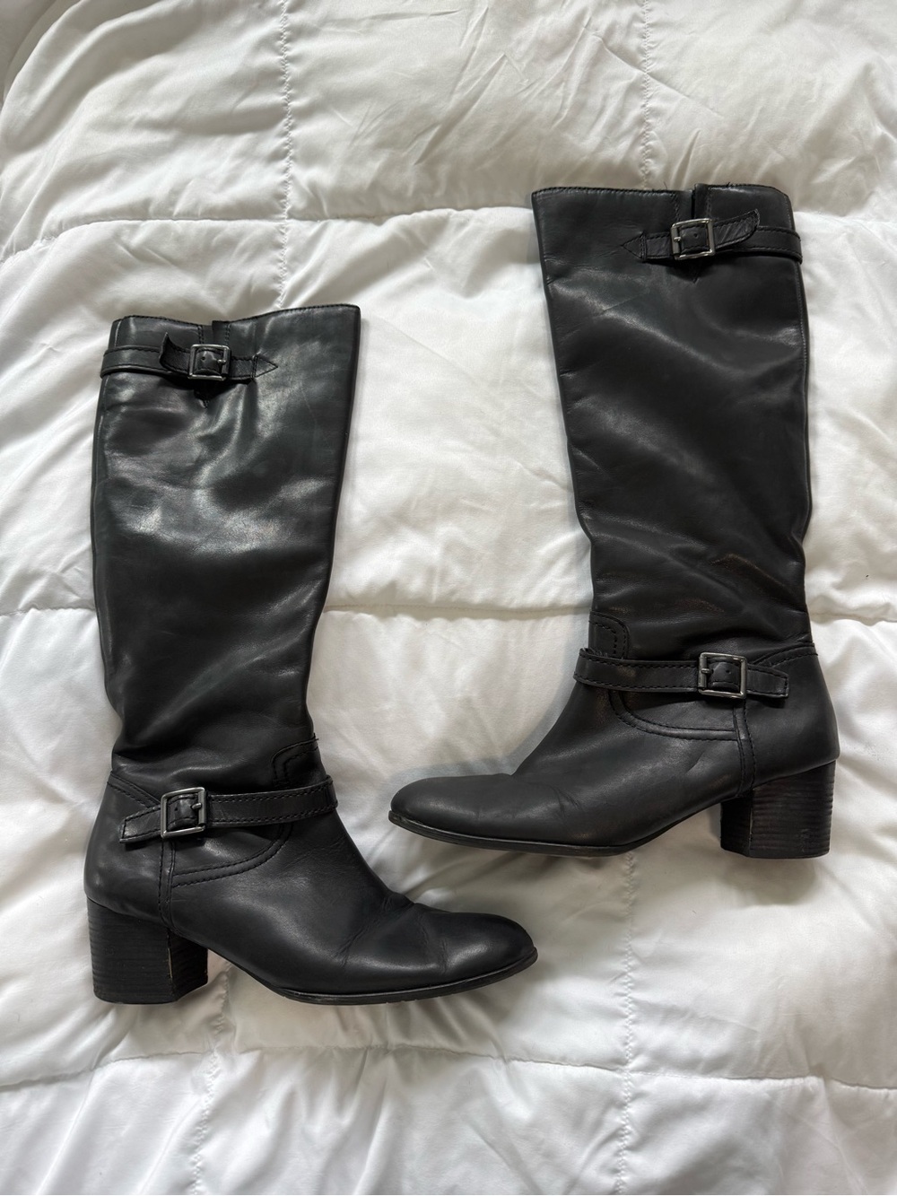 Classic Black Leather Knee-High Riding Boots